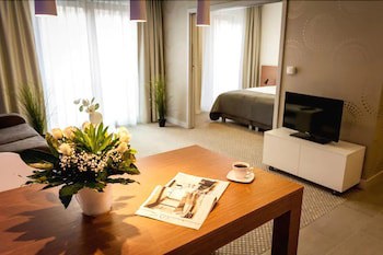 Aparthotel Invite