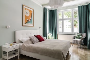 Sanhaus Apartments