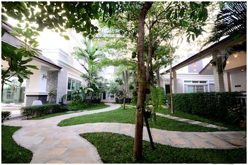 At Residence Suvarnabhumi Hotel