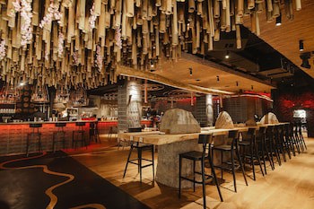 Rius Hotel Lviv