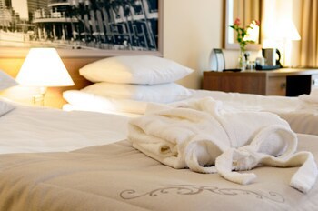 Rius Hotel Lviv