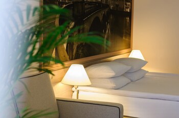Rius Hotel Lviv