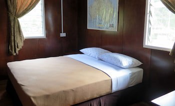 Mile 36 Lodge