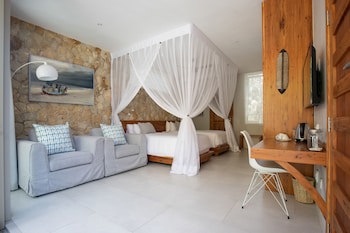 Bahia Mar Boutique Hotel