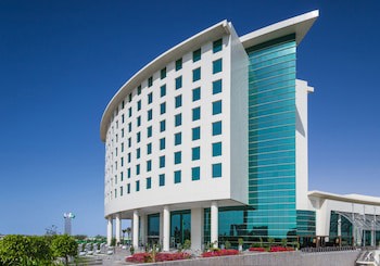 Bay La Sun Hotel & Marina