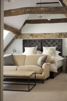 Kings Head Hotel