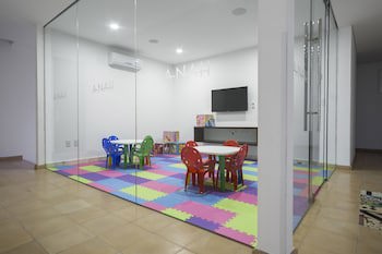 Anah Suites By Sunest