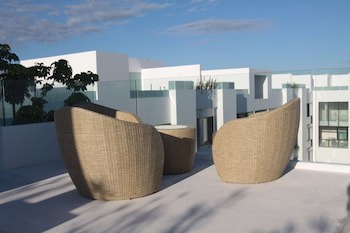 Anah Suites By Sunest
