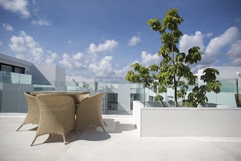Anah Suites By Sunest