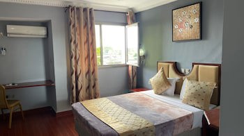 Dk Hotel