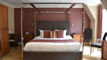The Royal Hotel