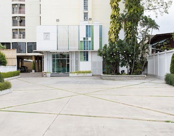 The Legacy Hotel