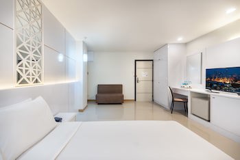 The Legacy Hotel