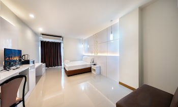 The Legacy Hotel