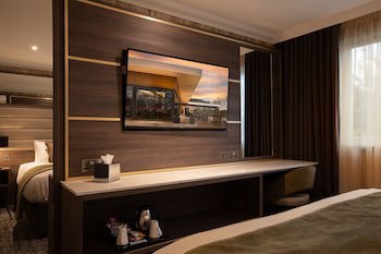 Carlton Hotel
