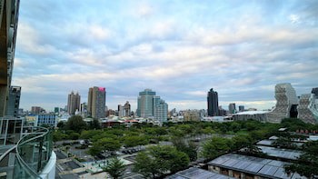 City Suites - Kaohsiung Chenai