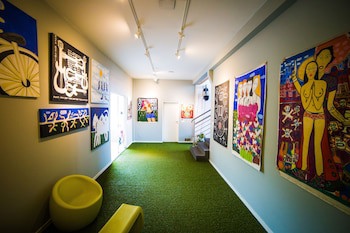 Cris Hotel