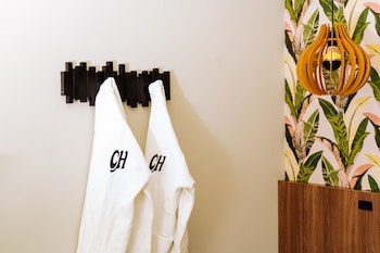 Cris Hotel