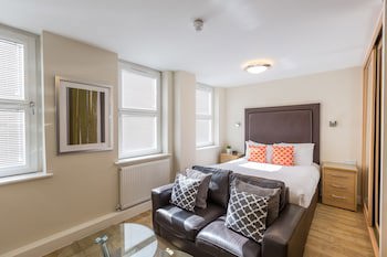 Central House By House Of Fisher