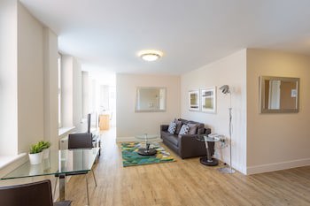 Central House By House Of Fisher