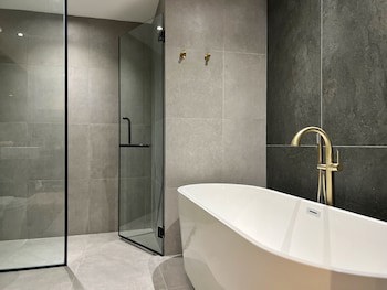 Crystal Crown Kuala Lumpur
