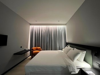 Crystal Crown Kuala Lumpur