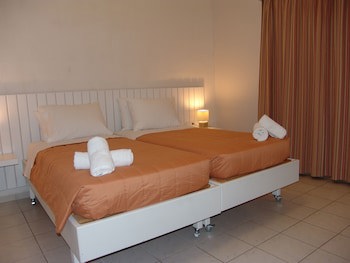 Irina Beach Hotel galeri fotoğrafı