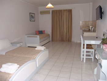 Irina Beach Hotel galeri fotoğrafı