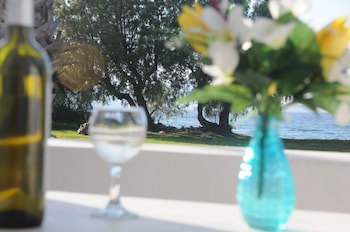 Irina Beach Hotel galeri fotoğrafı