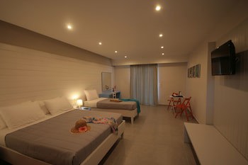 Irina Beach Hotel galeri fotoğrafı