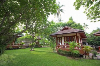 Suan Bankrut Beach Resort
