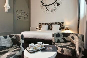 Martin's Dream Hotel