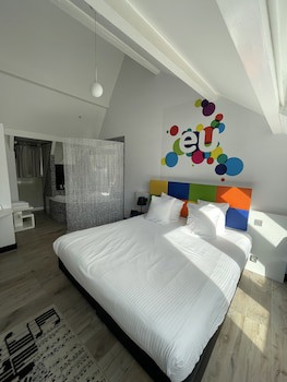 Martin's Dream Hotel
