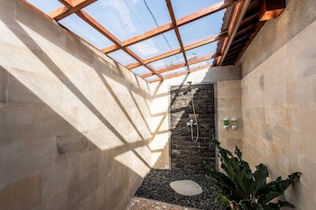 Meng Bengil Villa