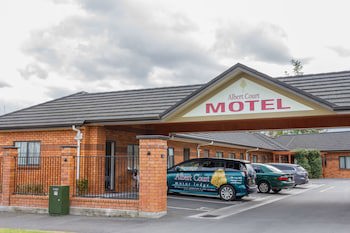 Albert Court Motor Lodge