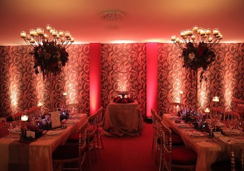 Al Murjan Palace Hotel