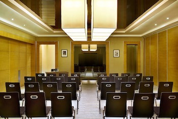 Doubletree By Hilton Riyadh - Al Muroj Business Gate