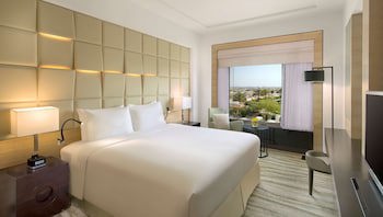 Doubletree By Hilton Riyadh - Al Muroj Business Gate