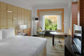 Doubletree By Hilton Riyadh - Al Muroj Business Gate
