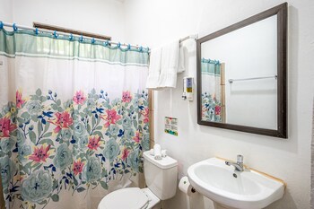 Jacó Lodge - Adults Only