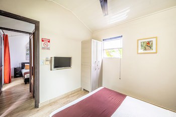 Jacó Lodge - Adults Only
