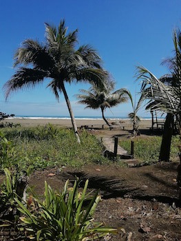 Kenaki Lodge