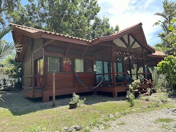 Kenaki Lodge