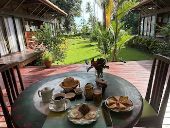 Kenaki Lodge