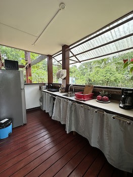 Kenaki Lodge