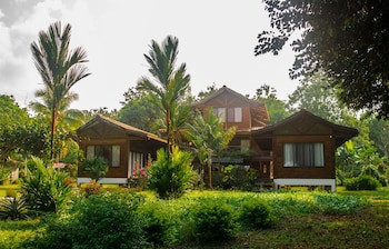 Kenaki Lodge