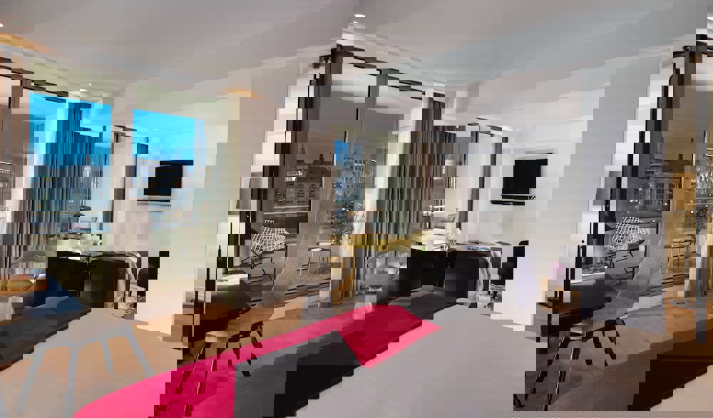 Sea Containers London