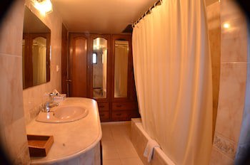 Amazon Lilly Lake View Residence
