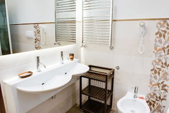 Lh Royal Suites galeri fotoğrafı