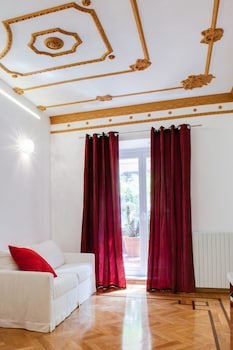 Lh Royal Suites galeri fotoğrafı
